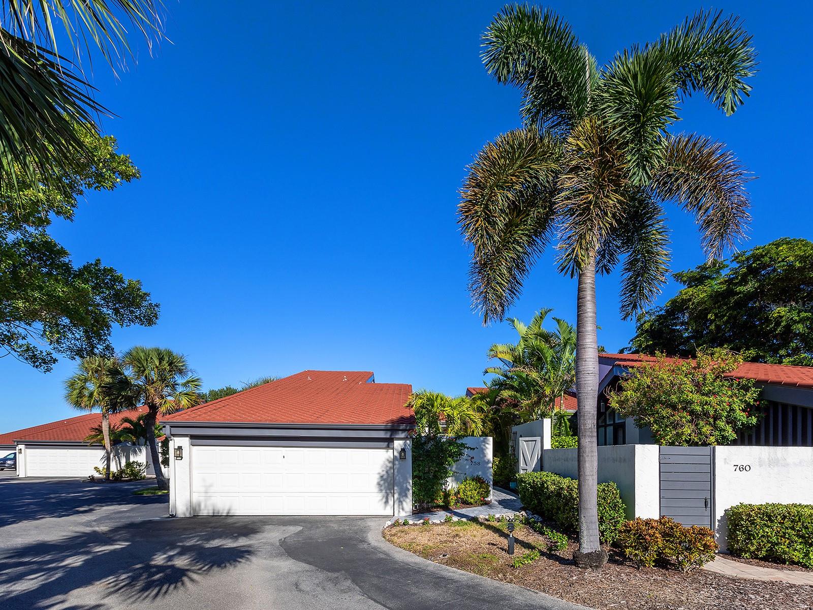 758 SARABAY ROAD, #5, Osprey, FL 34229