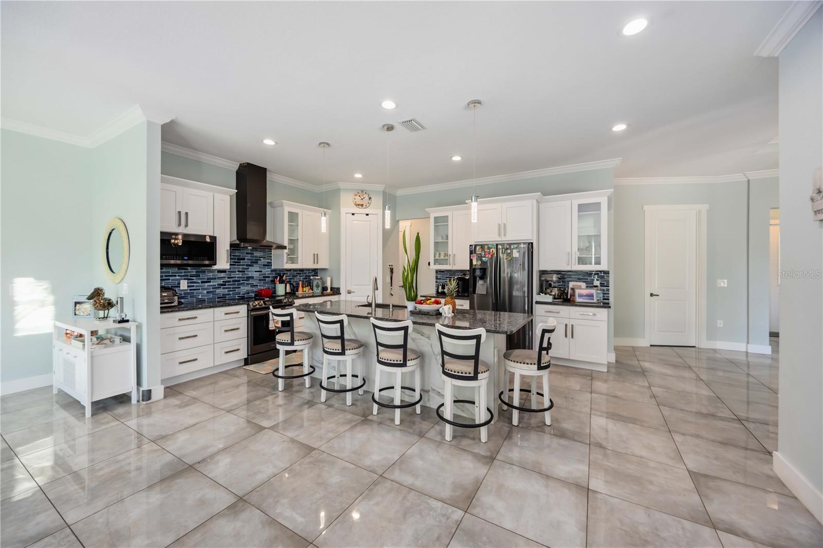 716 LAUREL AVENUE, Venice, FL 34285