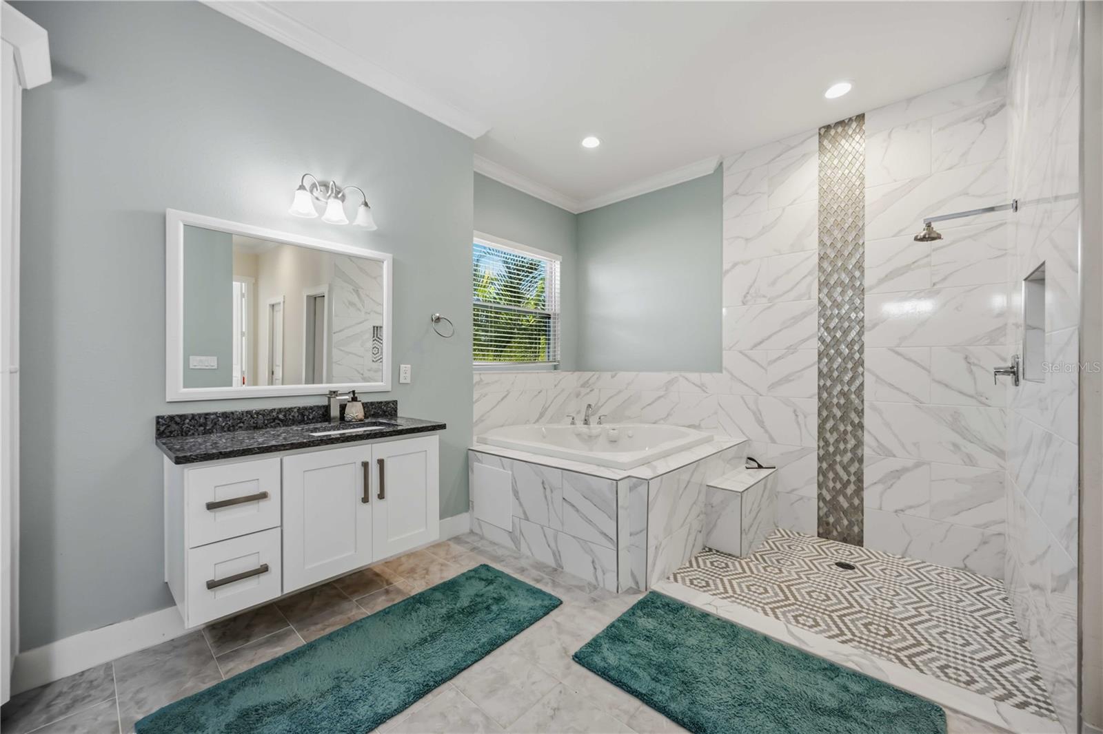 716 LAUREL AVENUE, Venice, FL 34285