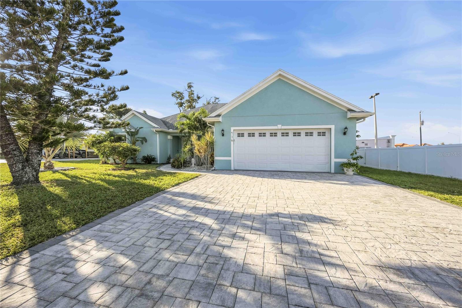 716 LAUREL AVENUE, Venice, FL 34285