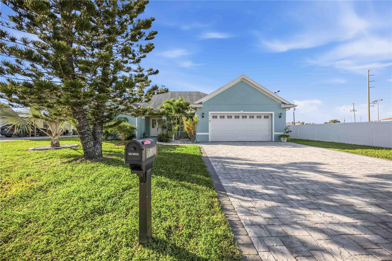 716 LAUREL AVENUE, Venice, FL 34285