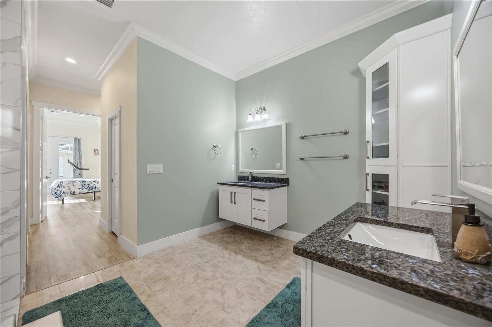 716 LAUREL AVENUE, Venice, FL 34285