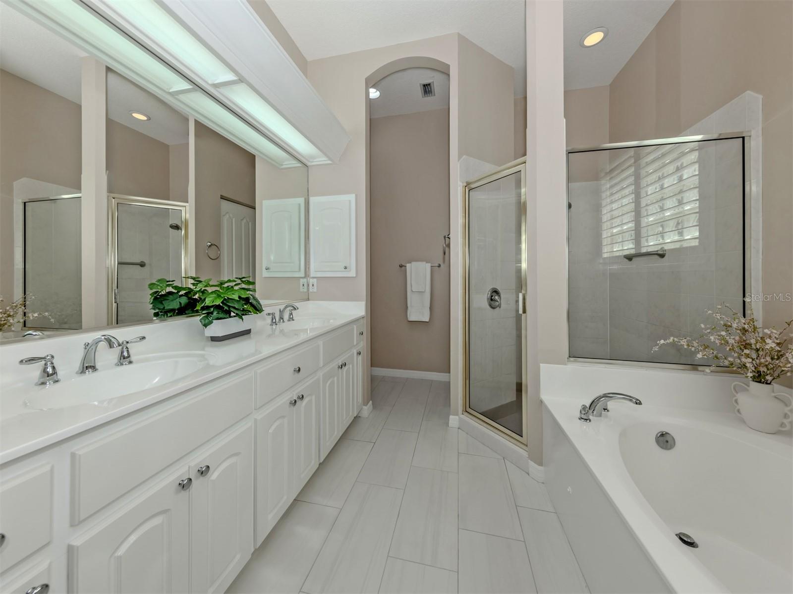 637 MISTY PINE DRIVE, Venice, FL 34292