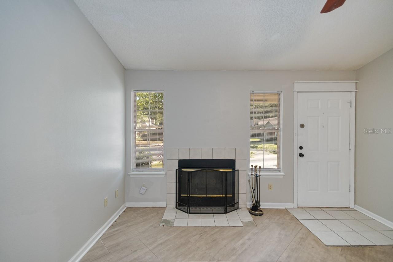 1960 CARP LANE, Tallahassee, FL 32303