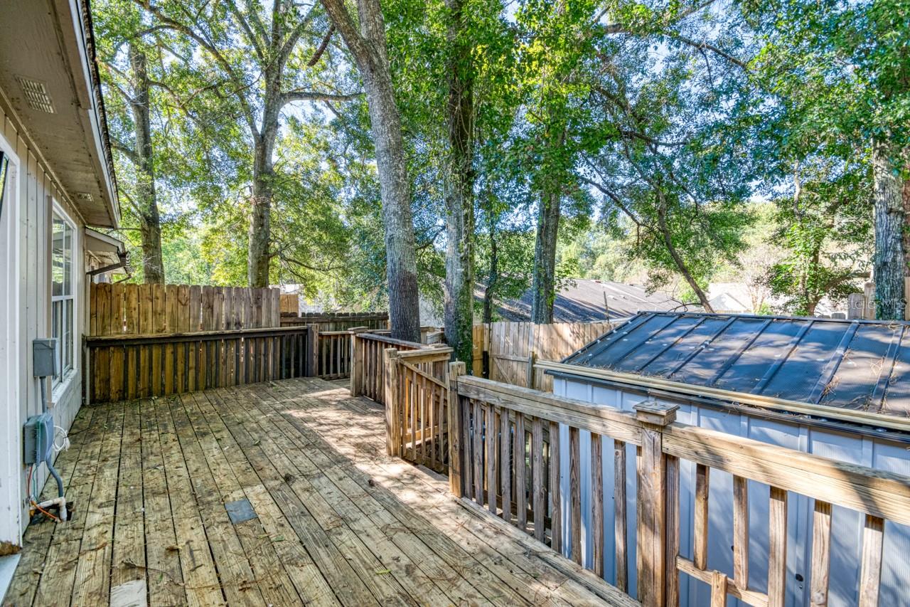 1960 CARP LANE, Tallahassee, FL 32303