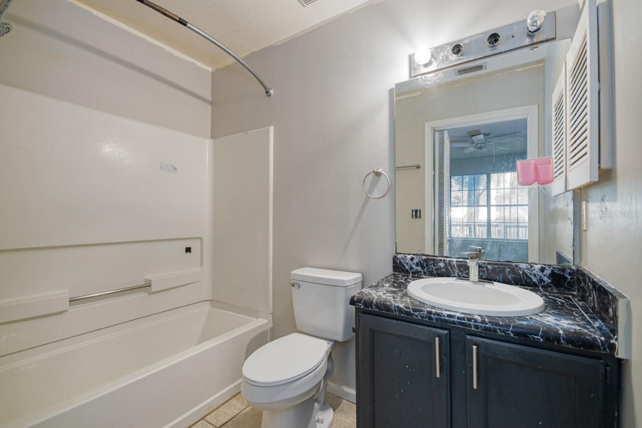 1960 CARP LANE, Tallahassee, FL 32303