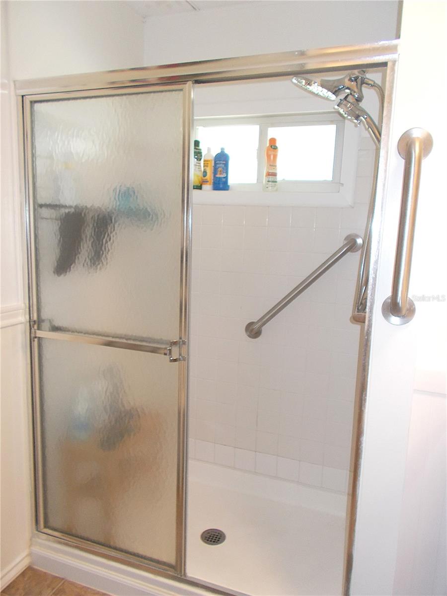 Guest bathroom shower