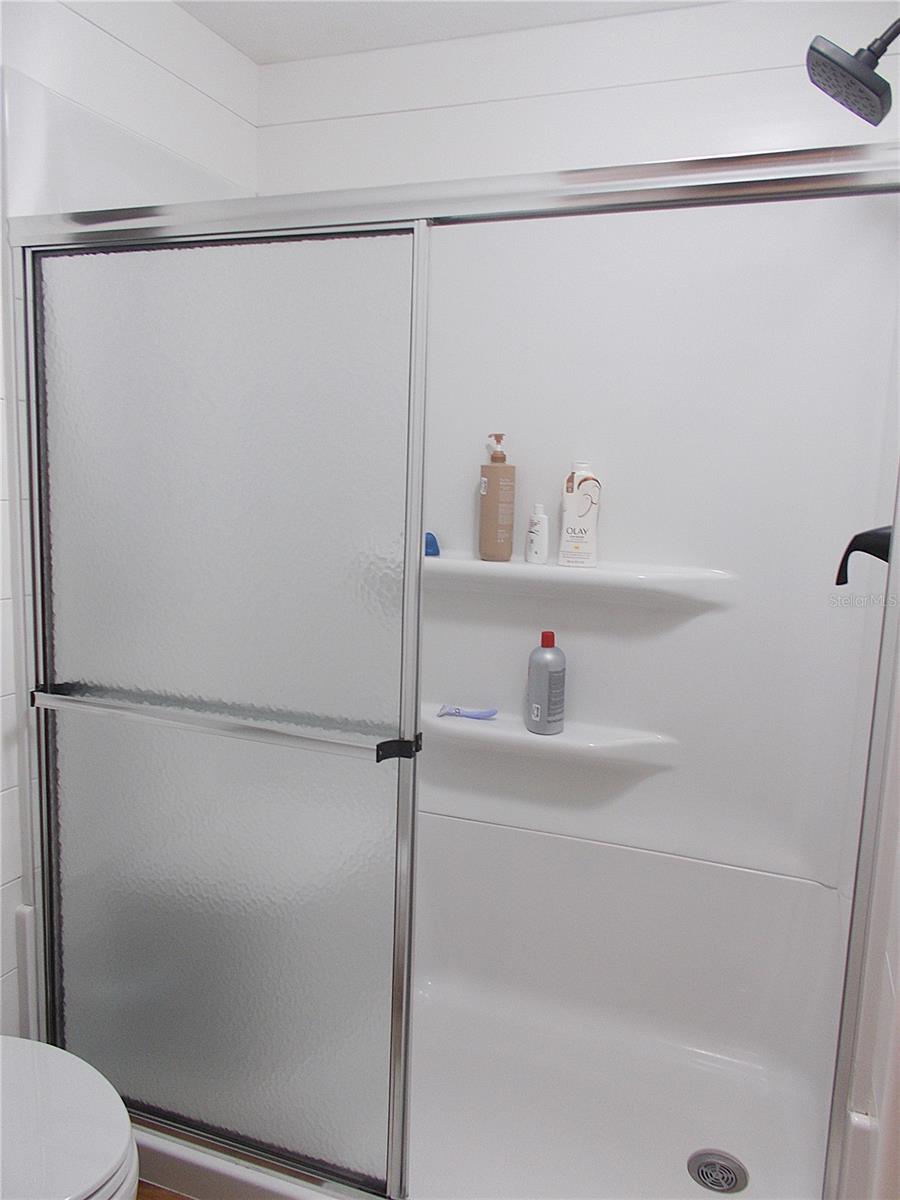 Ensuite walk-in shower