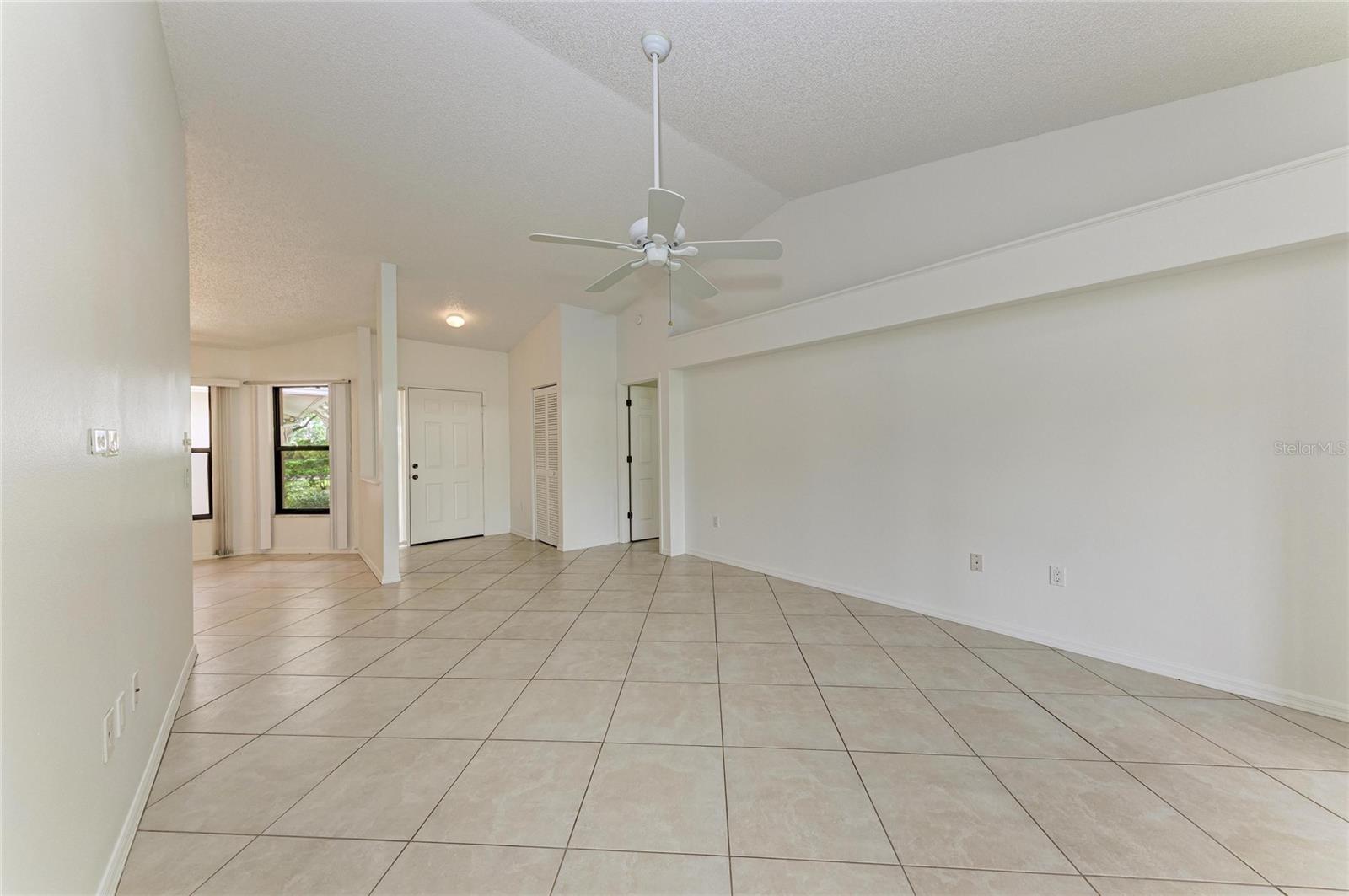 101 SOUTHAMPTON PLACE N, #248, Venice, FL 34293