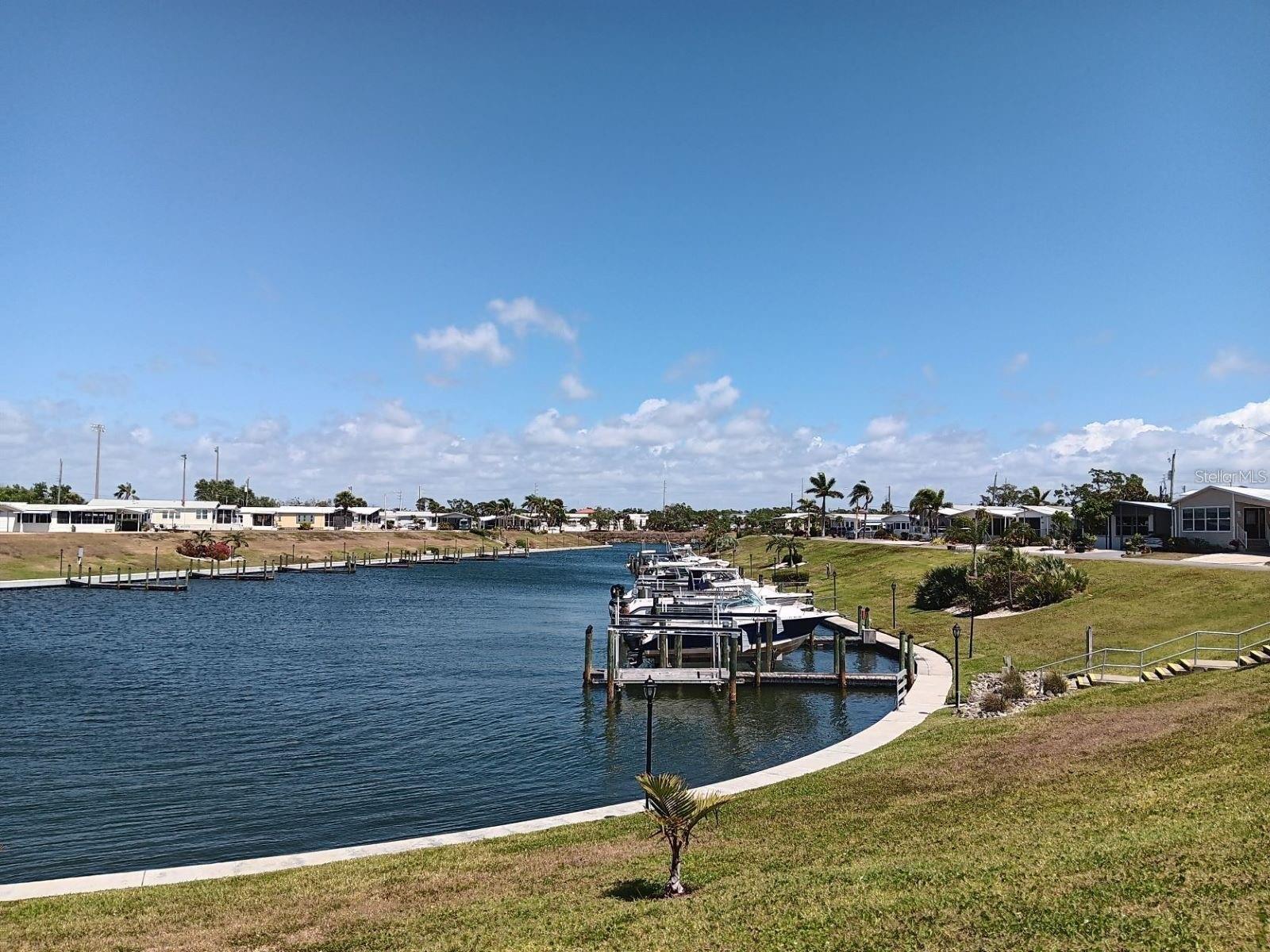 740 CAREFREE, Venice, FL 34285