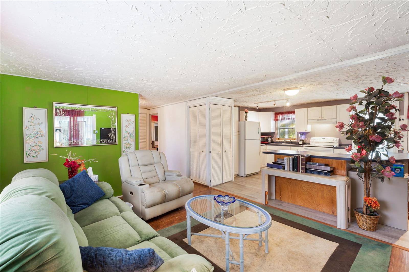 210 ROMA ROAD, Venice, FL 34285