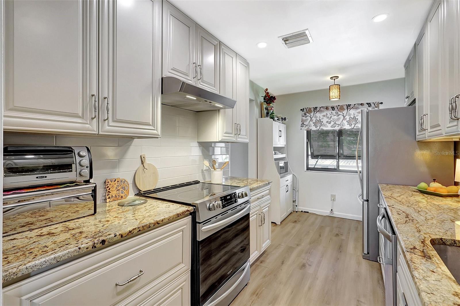 4646 LONGWATER CHASE, #98, Sarasota, FL 34235 4646 LONGWATER CHASE, #98, Sarasota, FL 34235