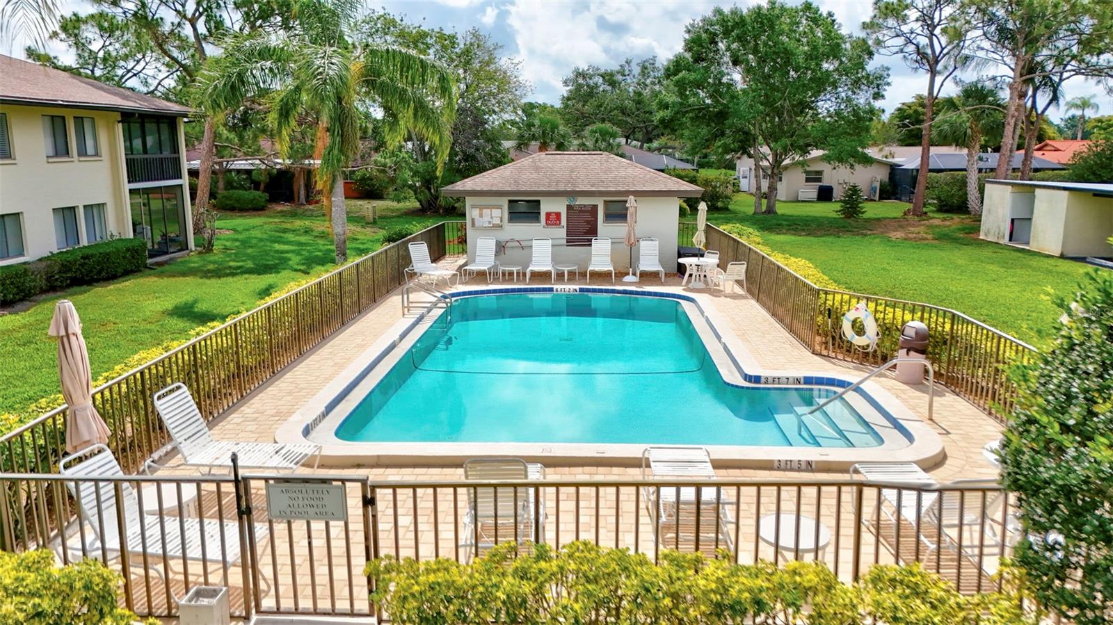 4646 LONGWATER CHASE, #98, Sarasota, FL 34235