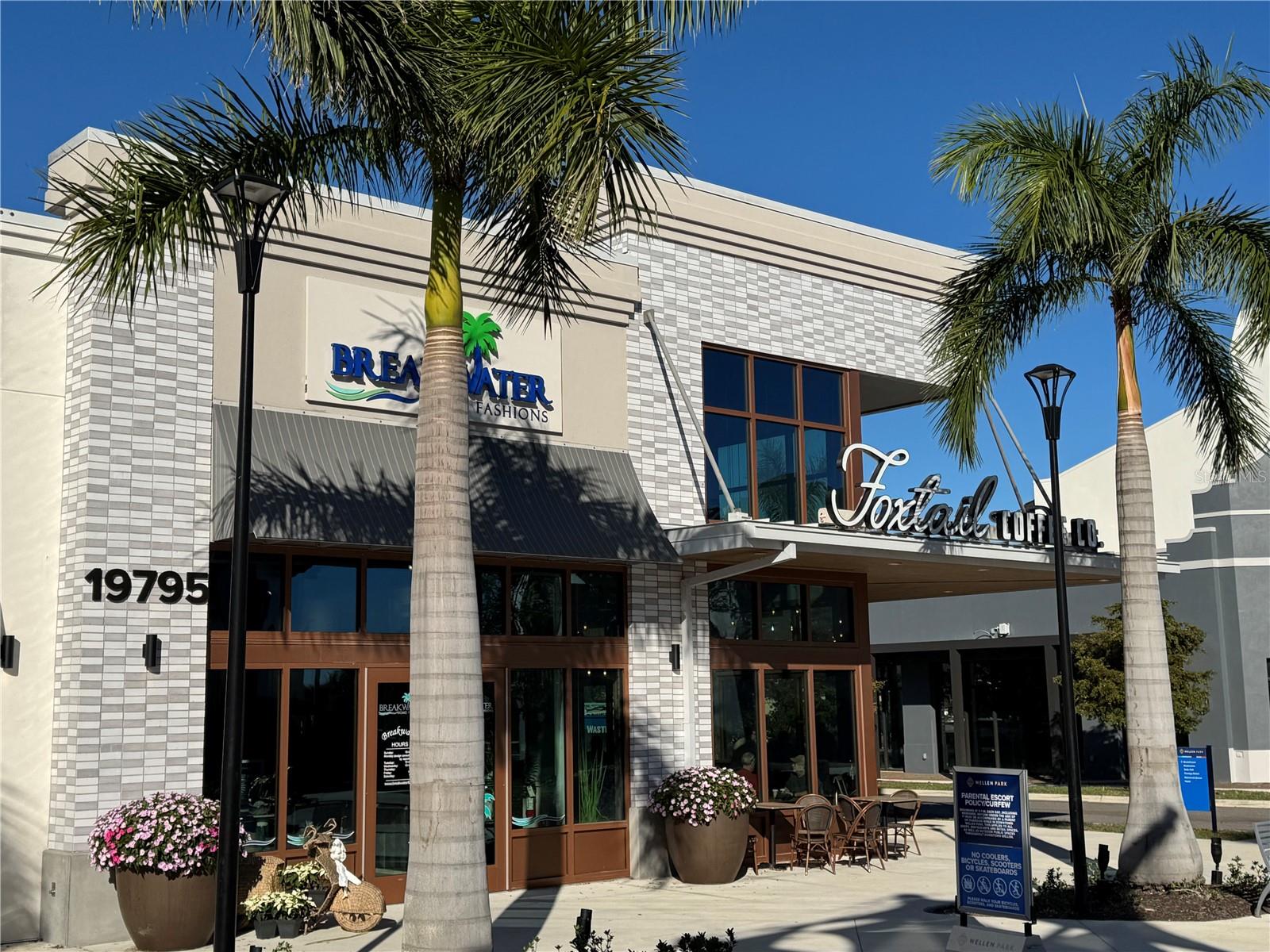 Restaurants and Shopping in Wellen Park