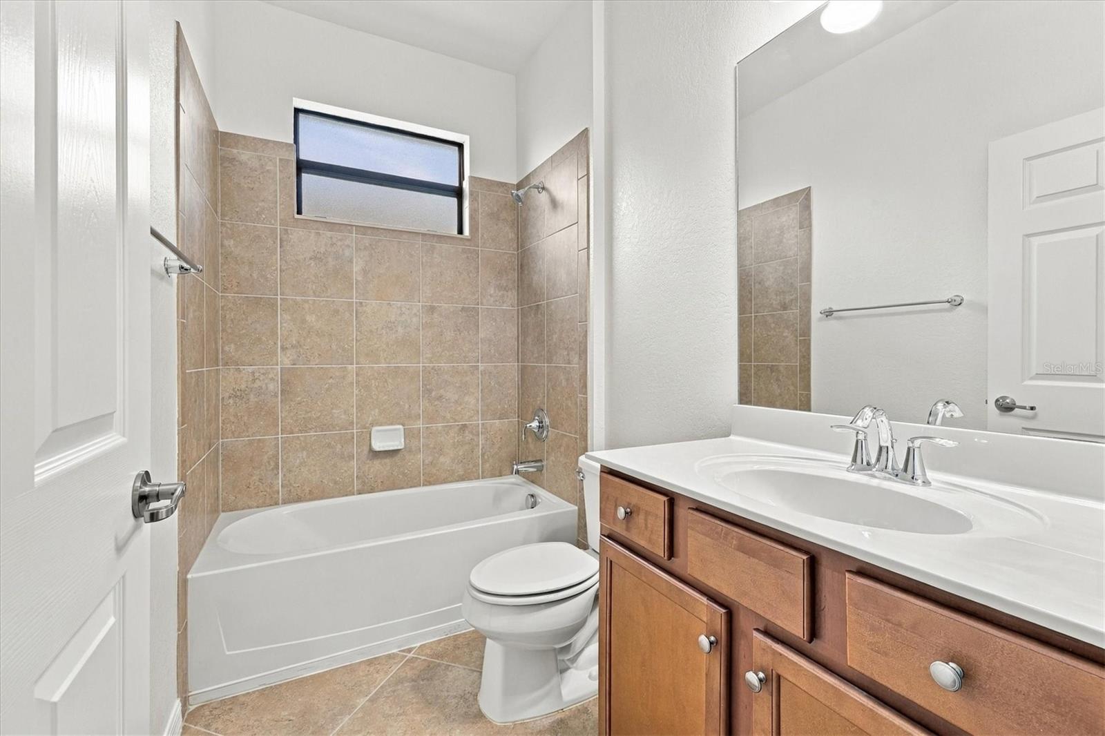 Bath #2 Tub/Shower Combo