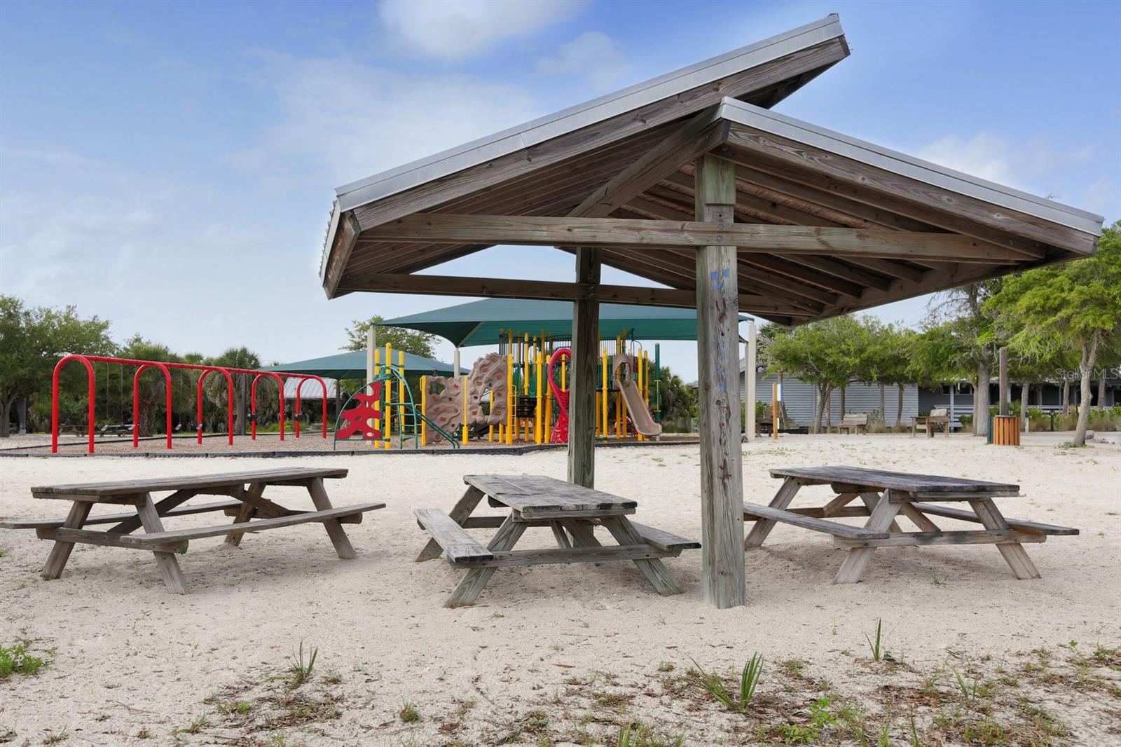1045 FALCON ROAD, Venice, FL 34293