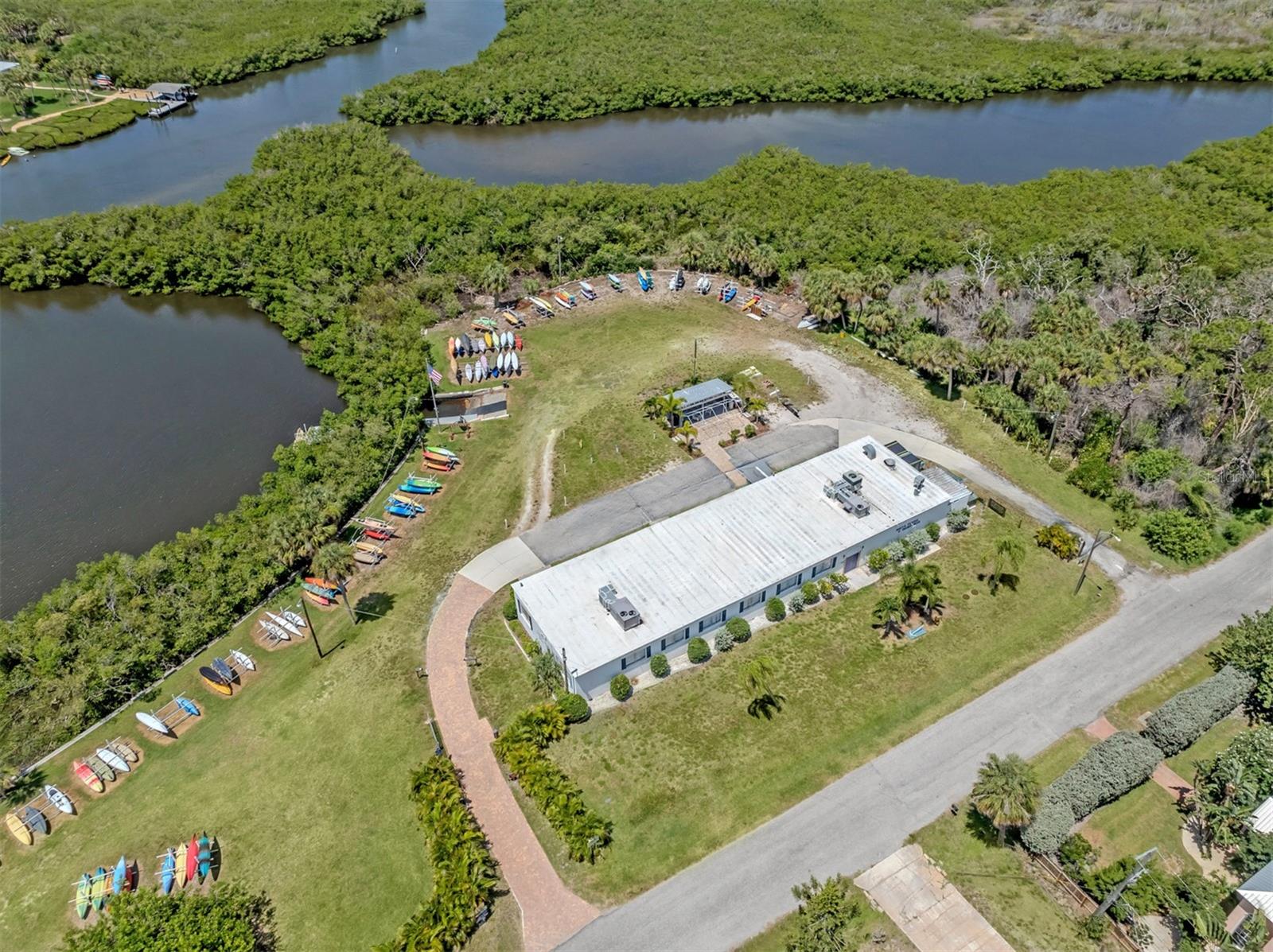 1045 FALCON ROAD, Venice, FL 34293