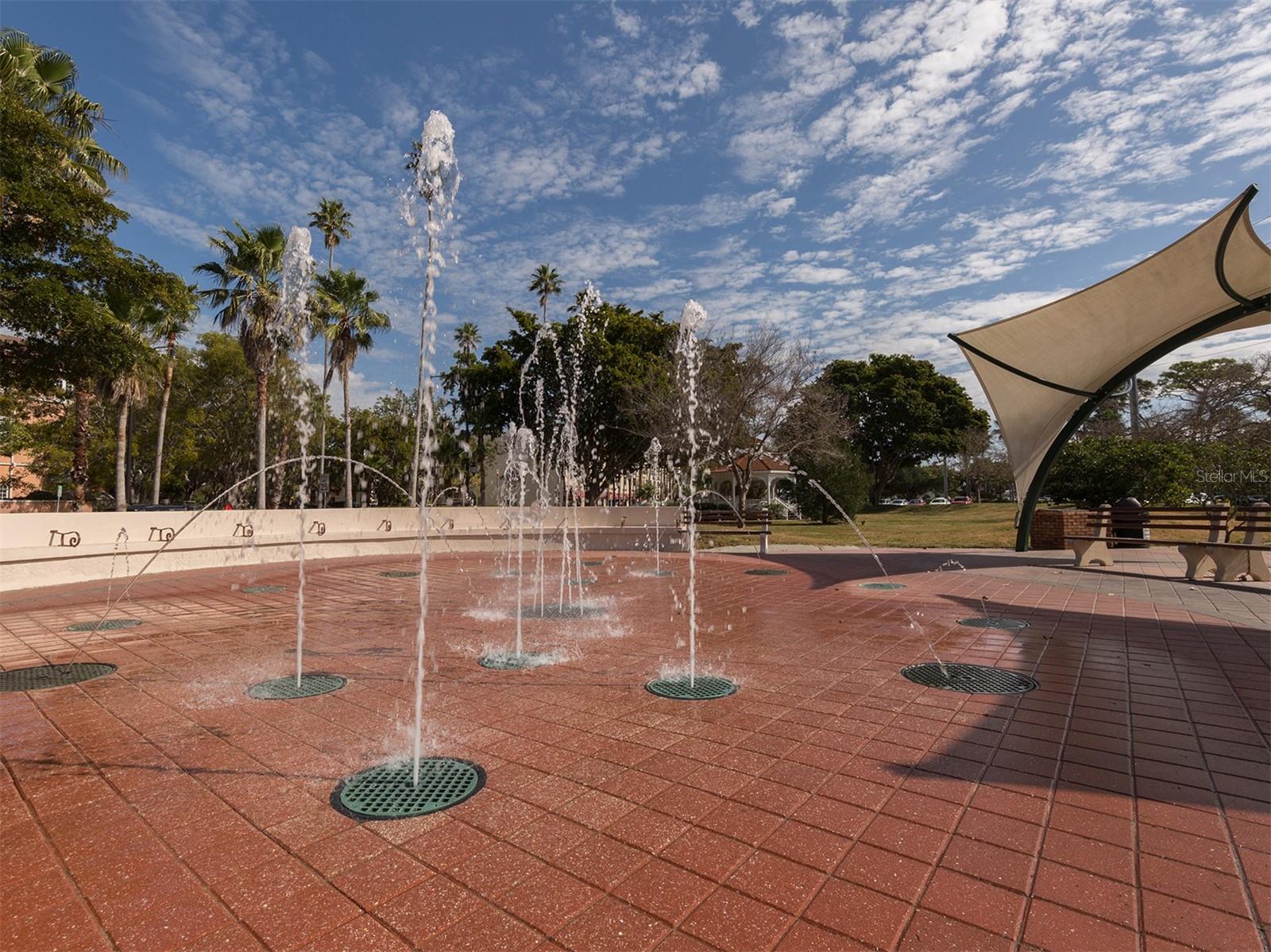 1045 FALCON ROAD, Venice, FL 34293