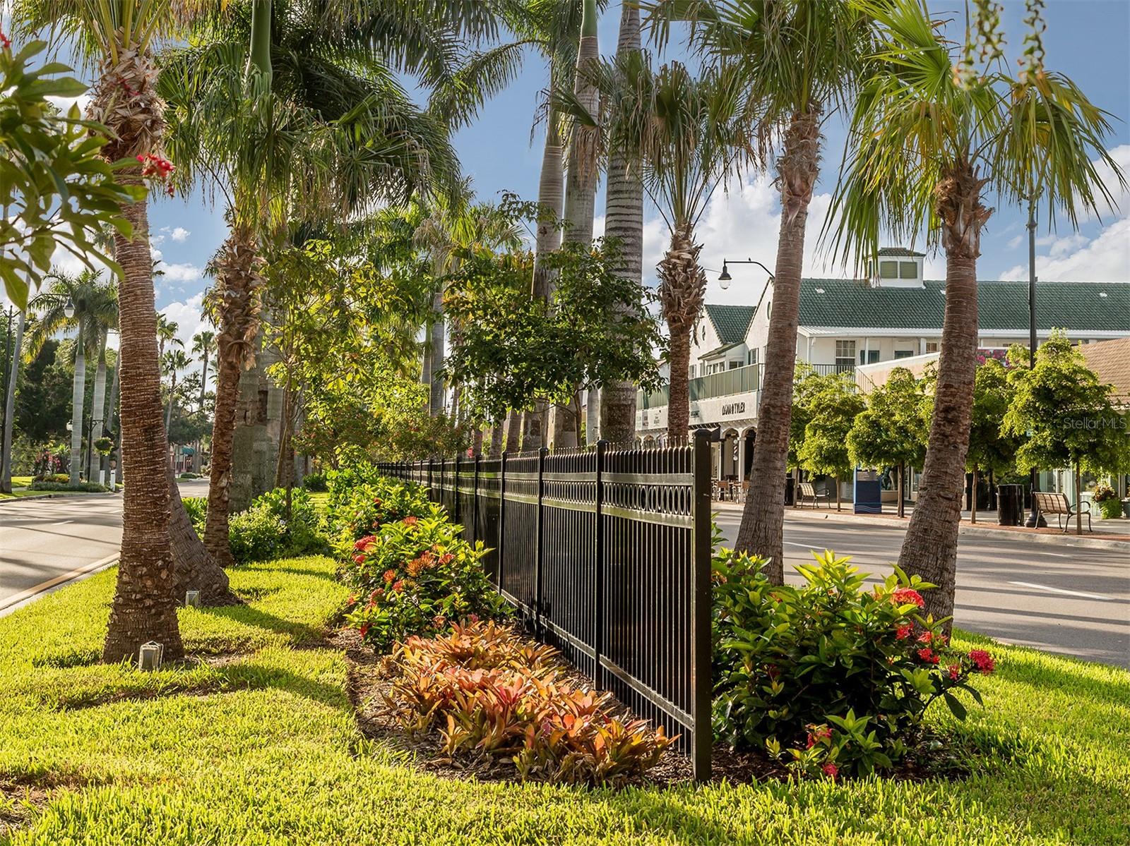 1045 FALCON ROAD, Venice, FL 34293