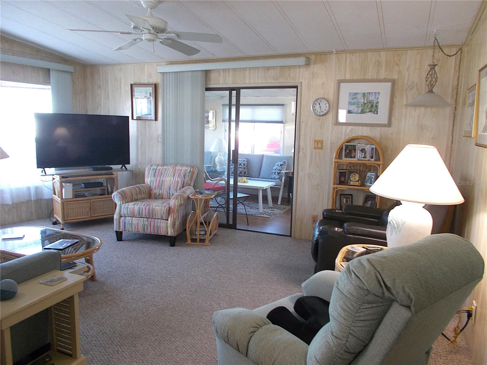 Living rm