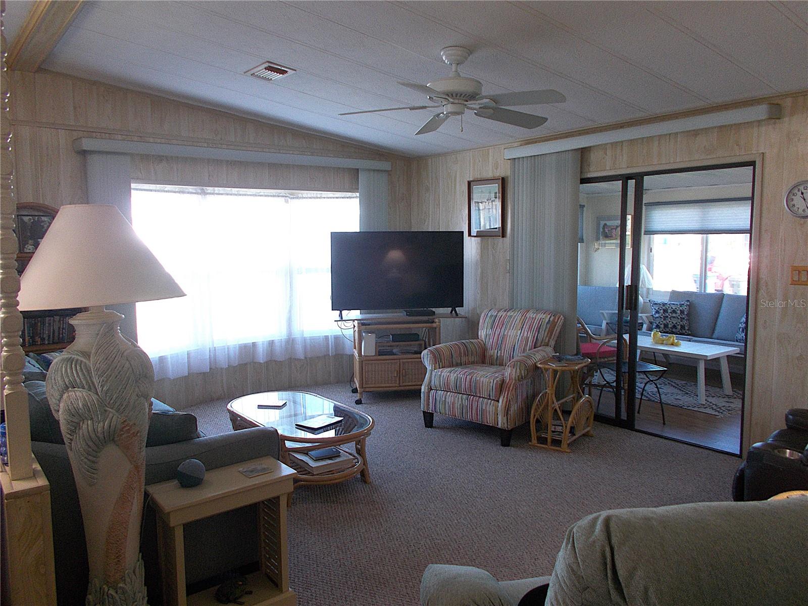 Living rm