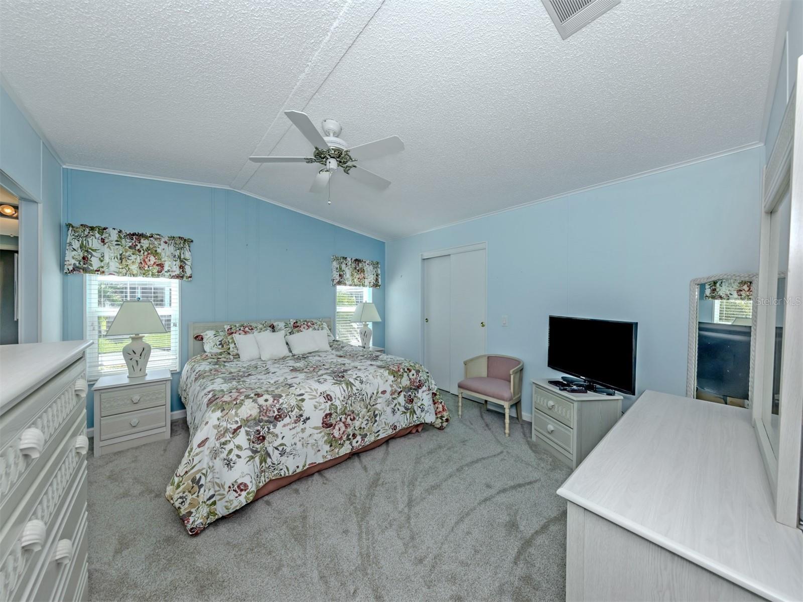 492 SCHOONER STREET, North Port, FL 34287