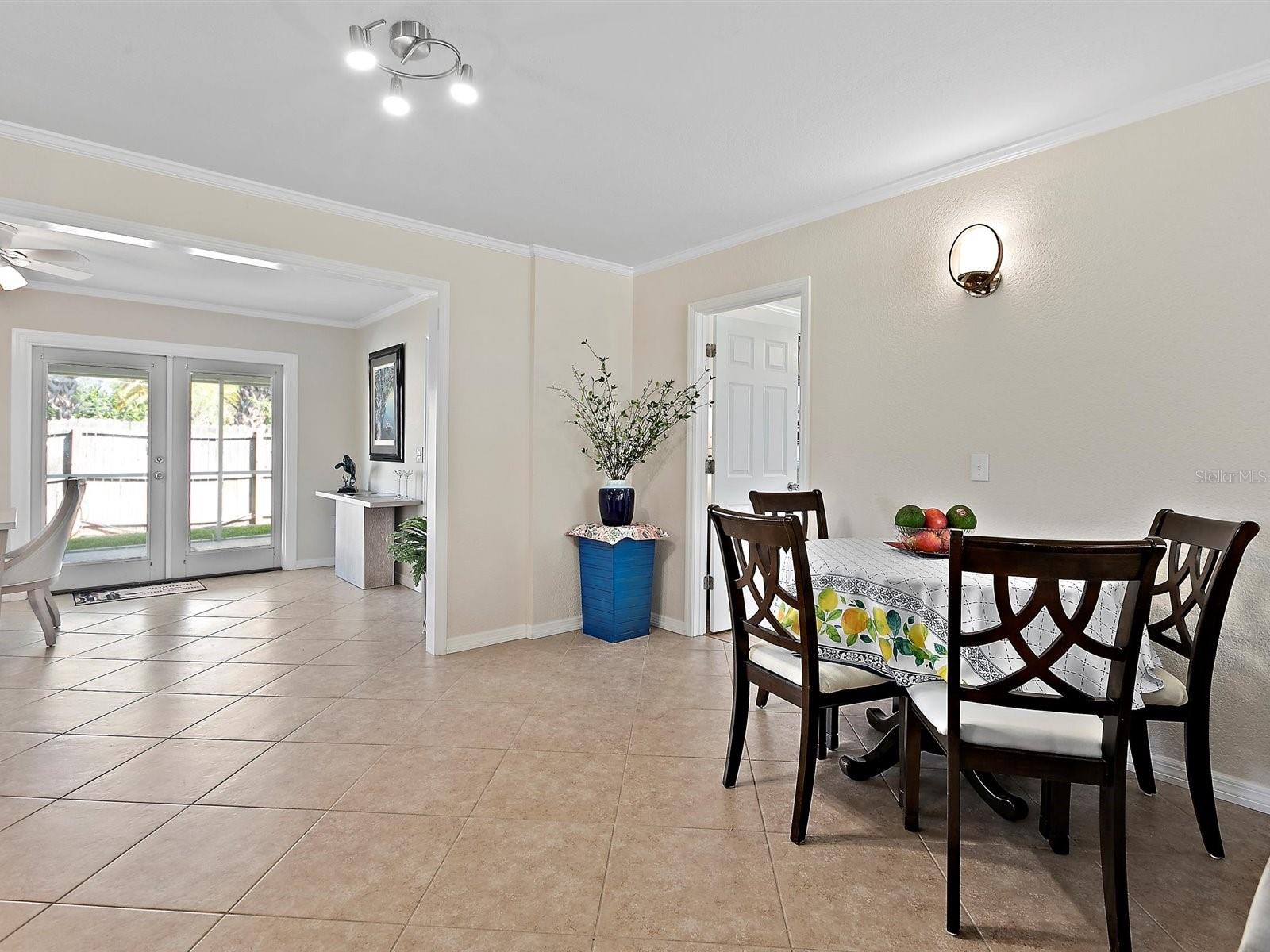 596 CARMEL ROAD, Venice, FL 34293