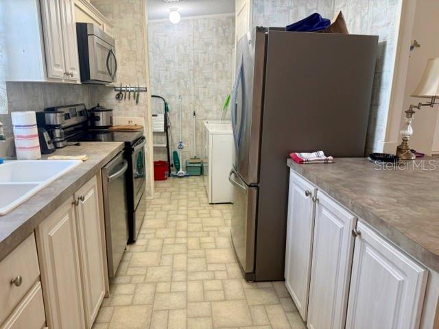 720 ROMA ROAD, Venice, FL 34285