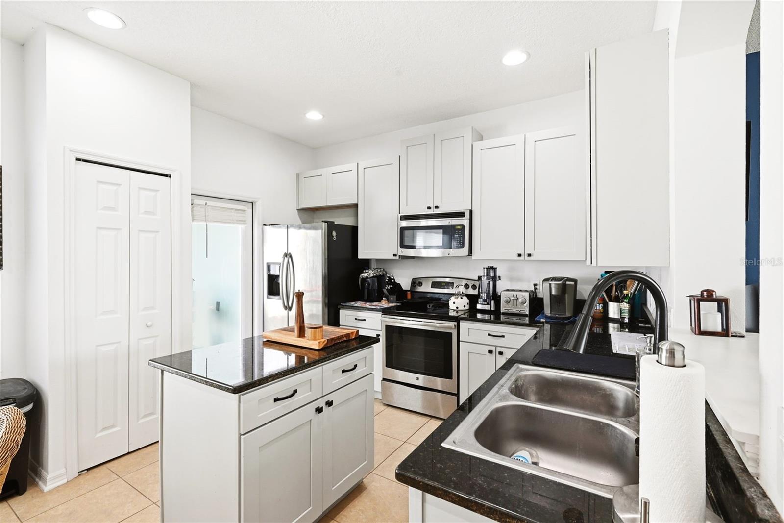 528 RAINBOW SPRINGS LOOP, Groveland, FL 34736