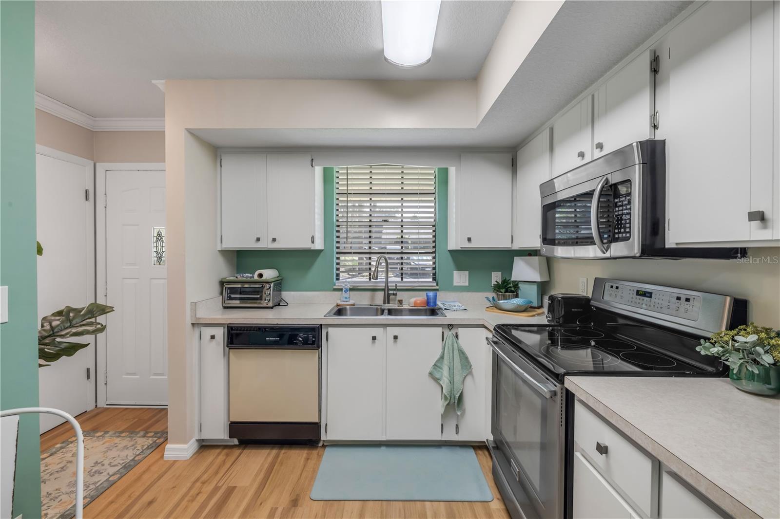 232 N RIDGEWOOD AVENUE, #23, Edgewater, FL 32132