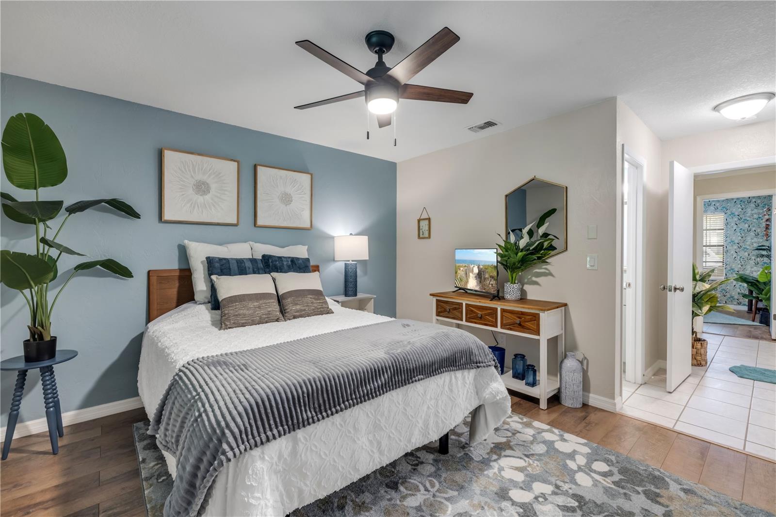 232 N RIDGEWOOD AVENUE, #23, Edgewater, FL 32132
