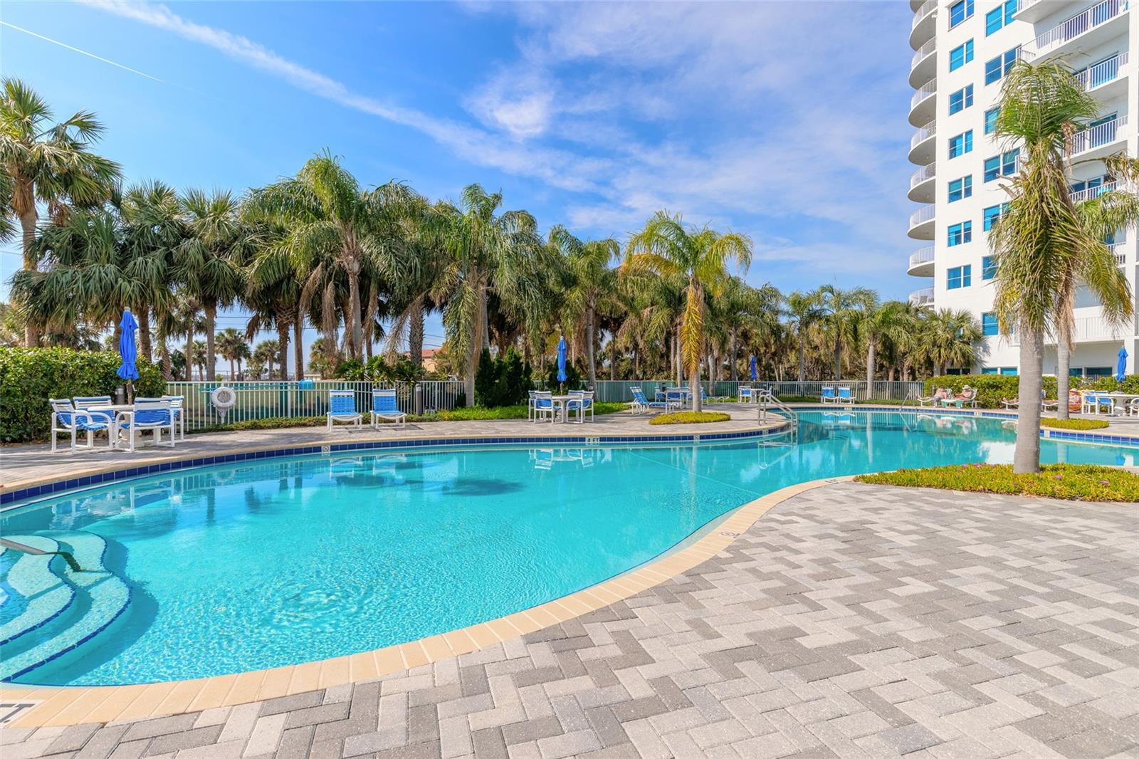 2 OCEANS WEST BOULEVARD, #700, Daytona Beach Shores, FL 32118