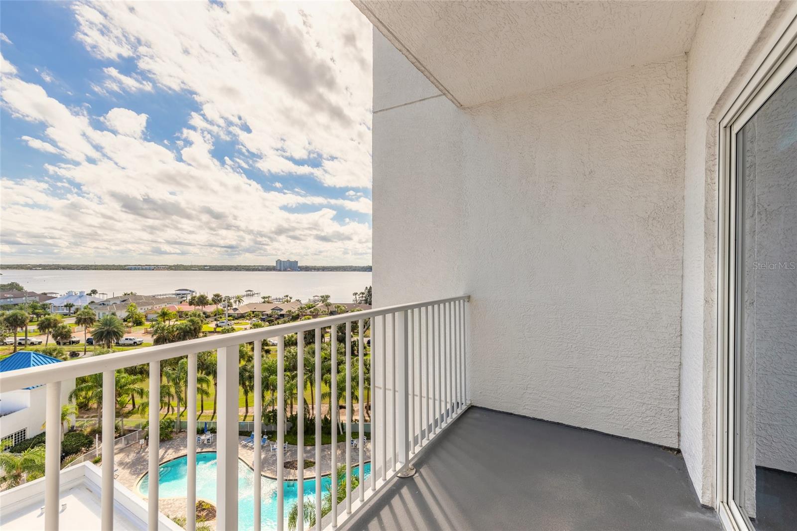 2 OCEANS WEST BOULEVARD, #700, Daytona Beach Shores, FL 32118