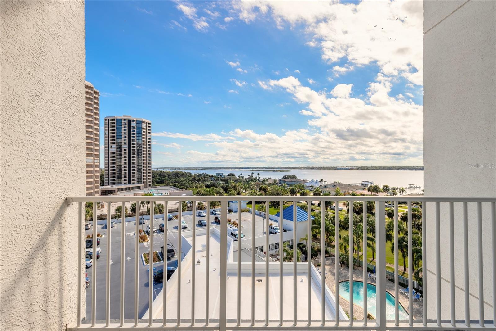 2 OCEANS WEST BOULEVARD, #700, Daytona Beach Shores, FL 32118