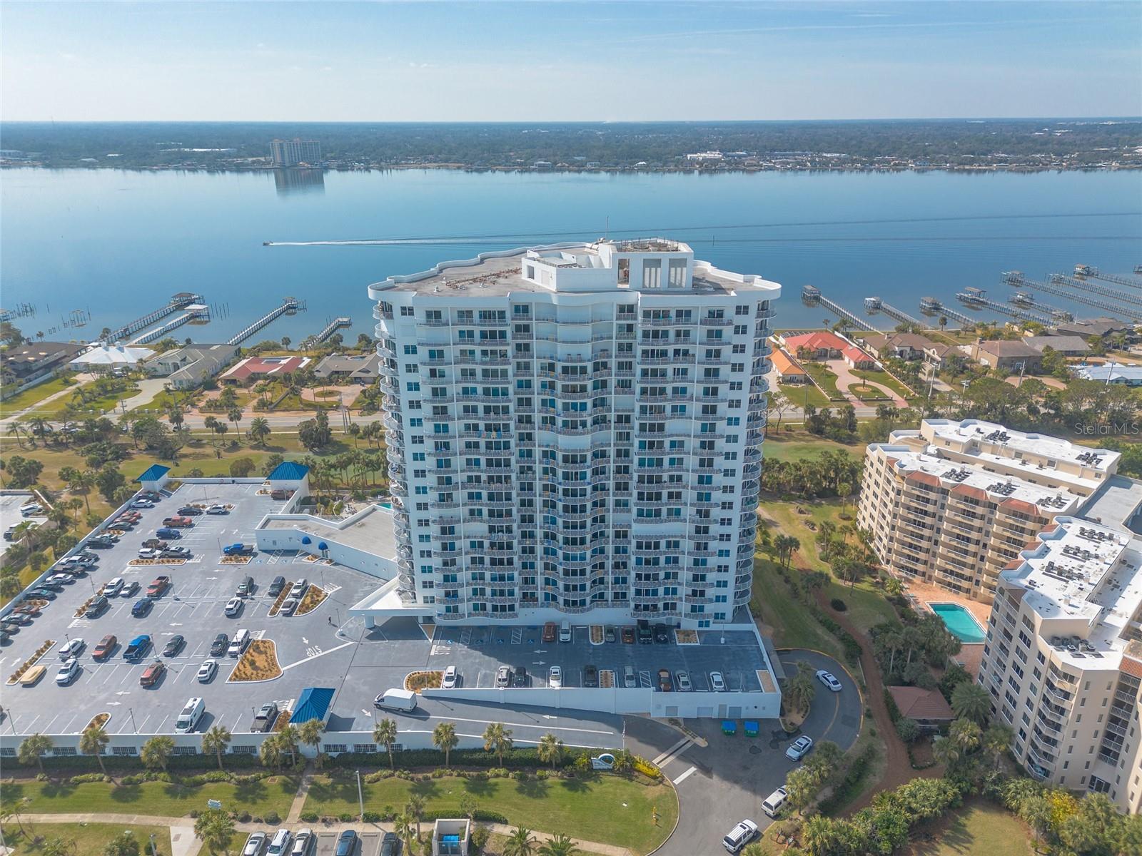 2 OCEANS WEST BOULEVARD, #700, Daytona Beach Shores, FL 32118