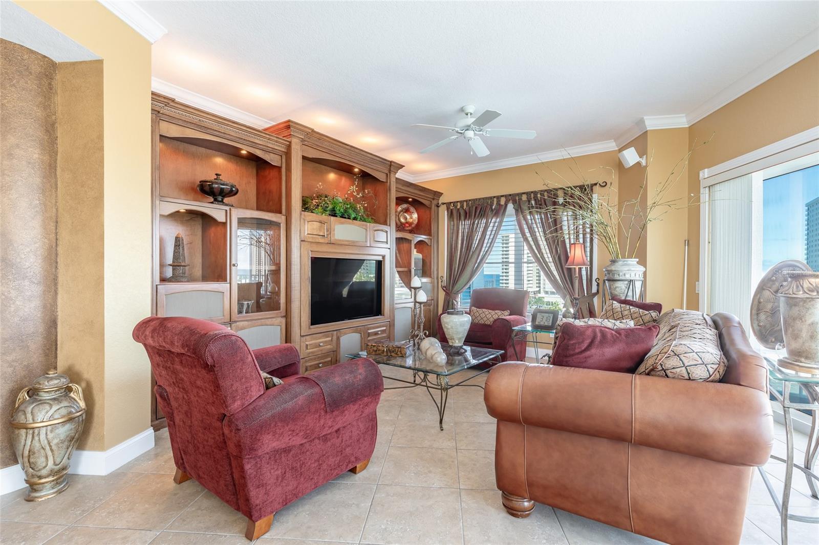 2 OCEANS WEST BOULEVARD, #700, Daytona Beach Shores, FL 32118