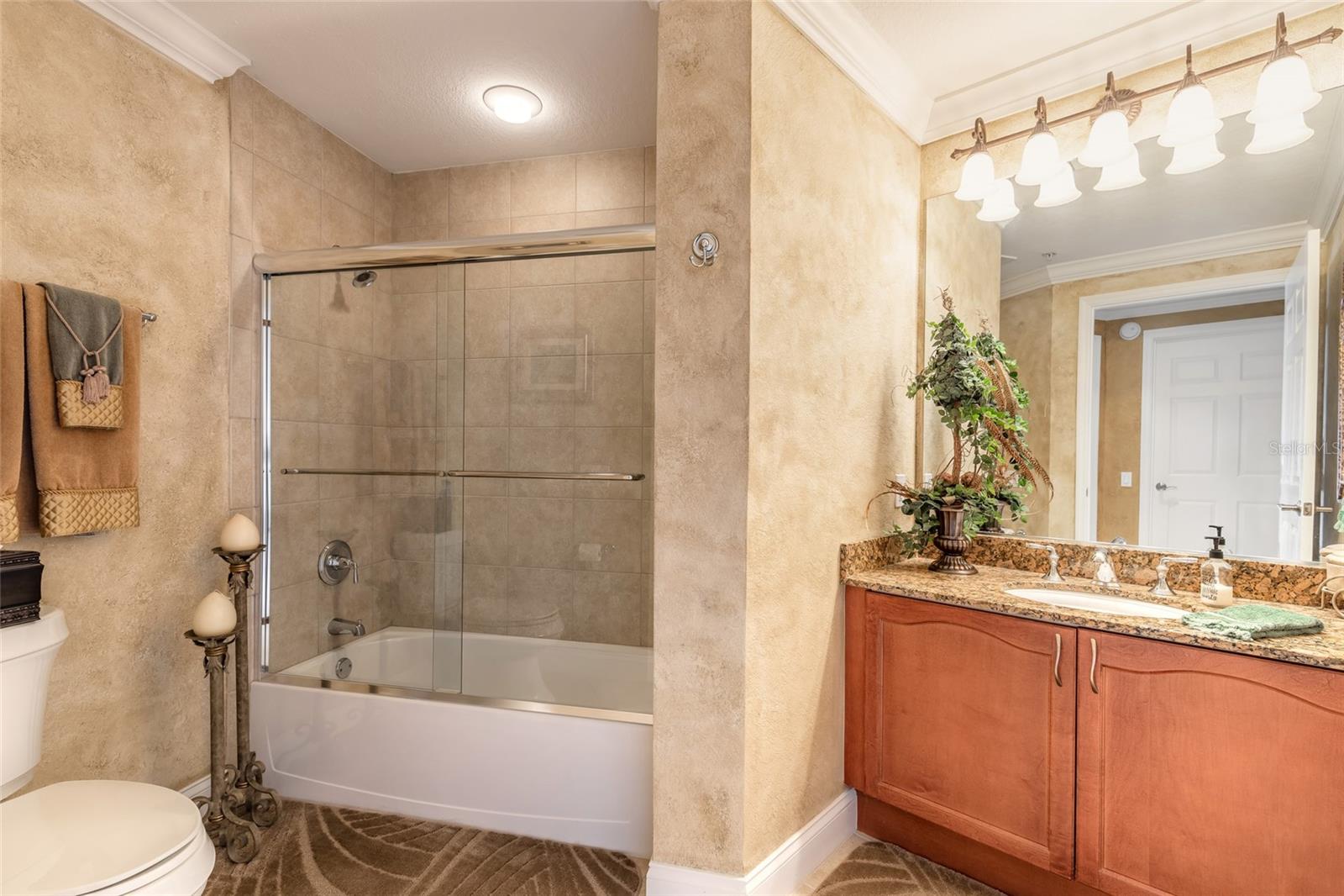 2 OCEANS WEST BOULEVARD, #700, Daytona Beach Shores, FL 32118