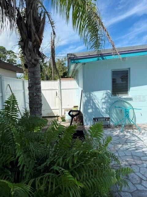 134 W CONNECTICUT, Edgewater, FL 32132