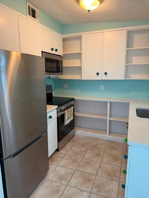 134 W CONNECTICUT, Edgewater, FL 32132