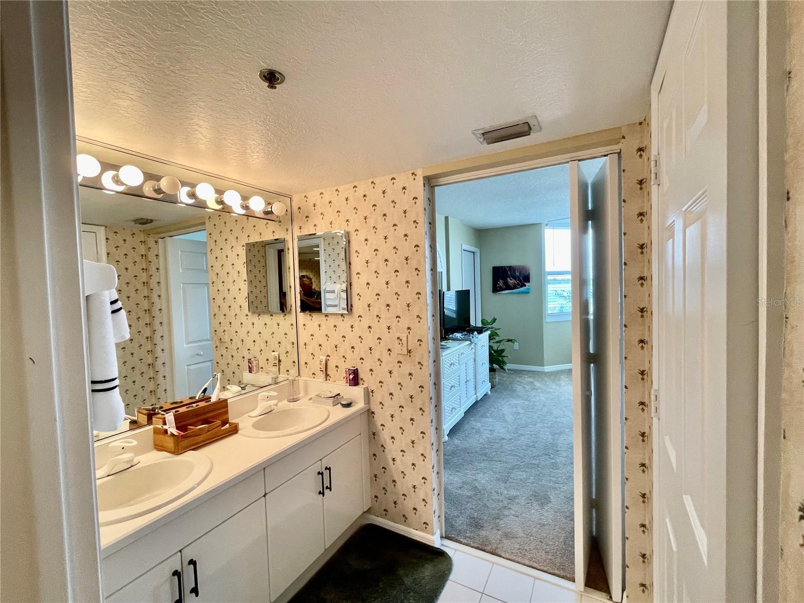 2700 N PENINSULA AVENUE, #322, New Smyrna Beach, FL 32169