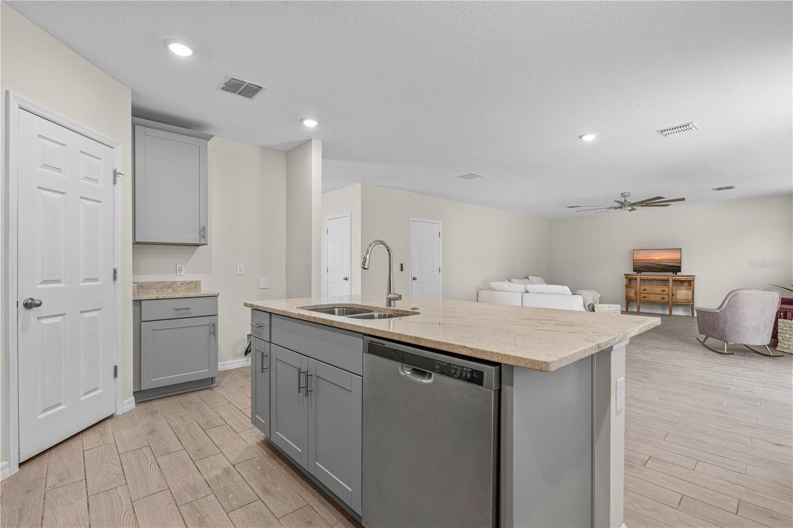335 SARAH NICOLE WAY, New Smyrna Beach, FL 32168