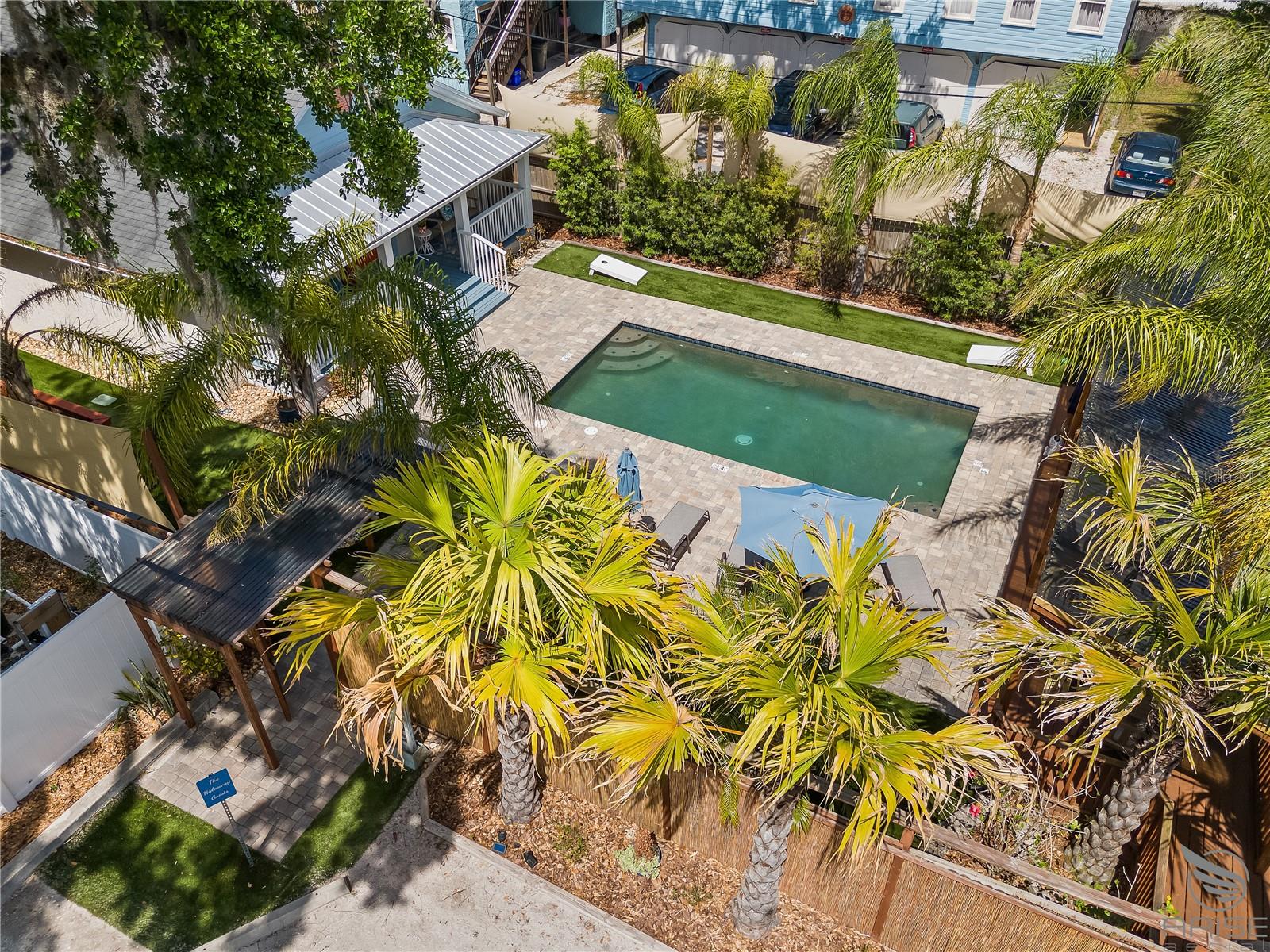 305 LIVE OAK, New Smyrna Beach, FL 32168
