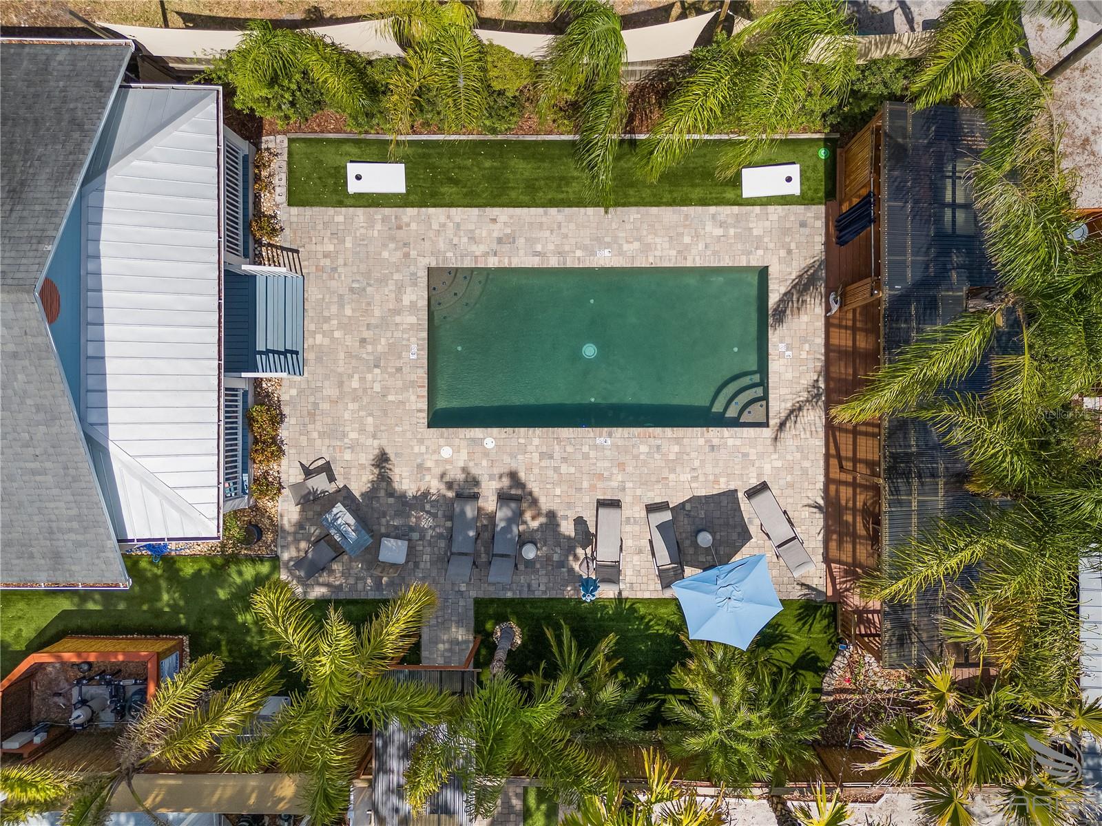 305 LIVE OAK, New Smyrna Beach, FL 32168