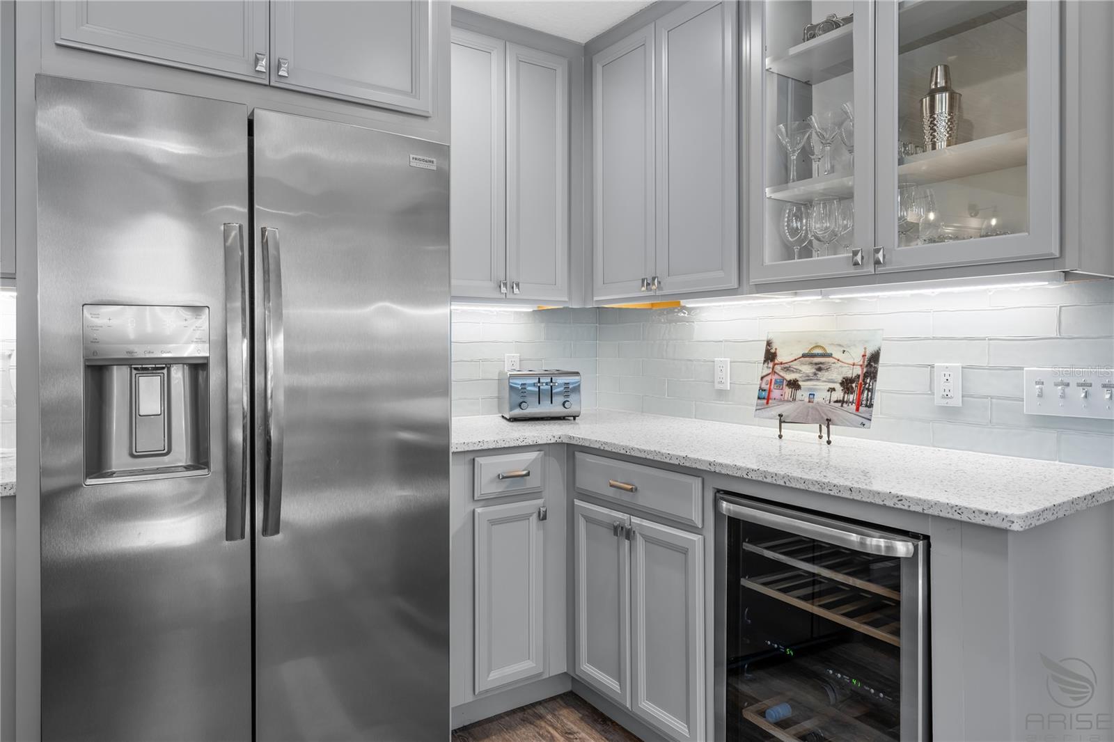 305 LIVE OAK, New Smyrna Beach, FL 32168