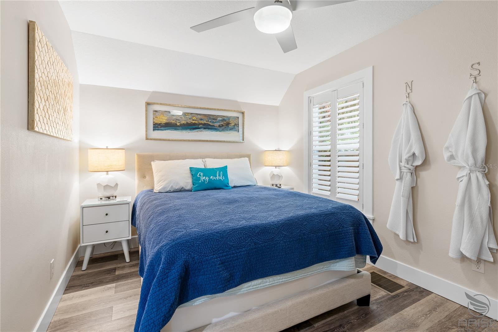 305 LIVE OAK, New Smyrna Beach, FL 32168