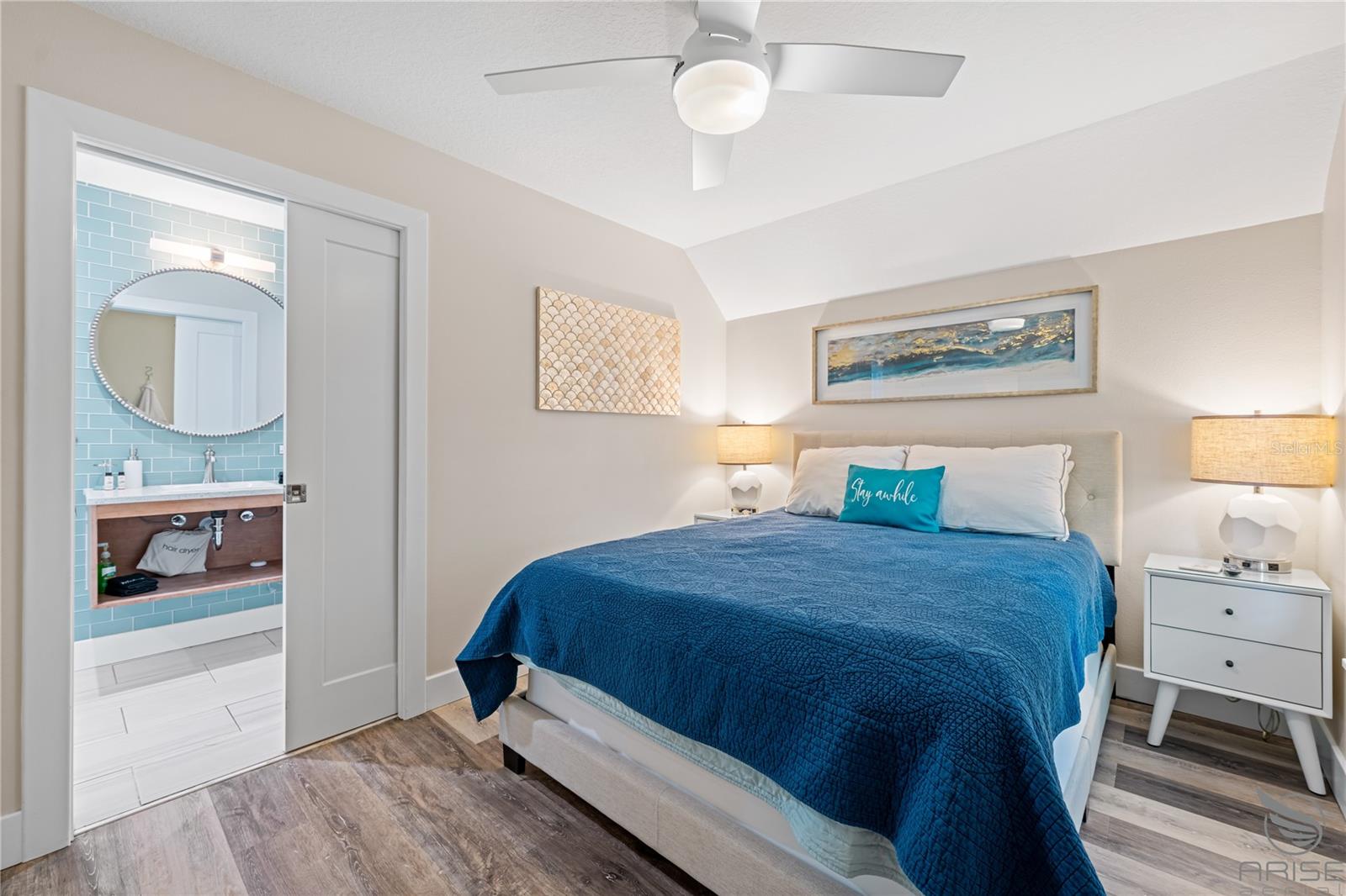 305 LIVE OAK, New Smyrna Beach, FL 32168