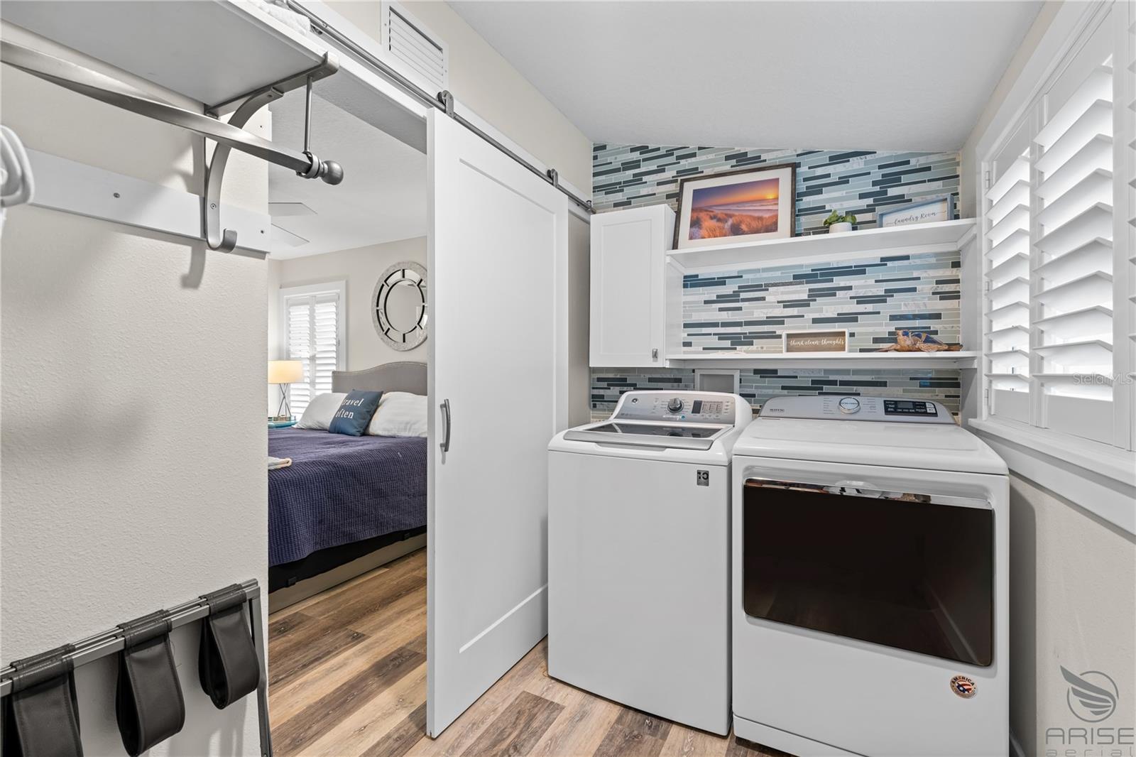 305 LIVE OAK, New Smyrna Beach, FL 32168