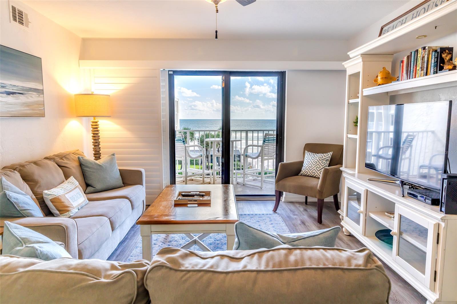 4175 S ATLANTIC AVENUE, #413, New Smyrna Beach, FL 32169 4175 S ATLANTIC AVENUE, #413, New Smyrna Beach, FL 32169