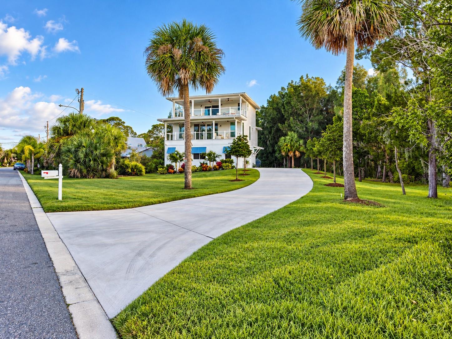 2795 SUNSET DRIVE, New Smyrna Beach, FL 32168 2795 SUNSET DRIVE, New Smyrna Beach, FL 32168