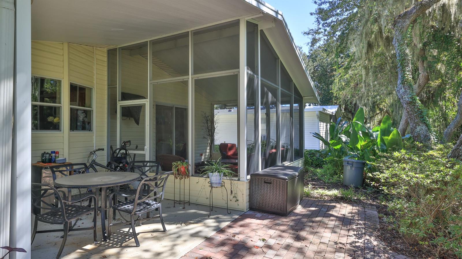 494 SIOUX BOULEVARD, Oak Hill, FL 32759